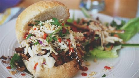 9 Best Halal Restaurants In Leicester You Need To Try.